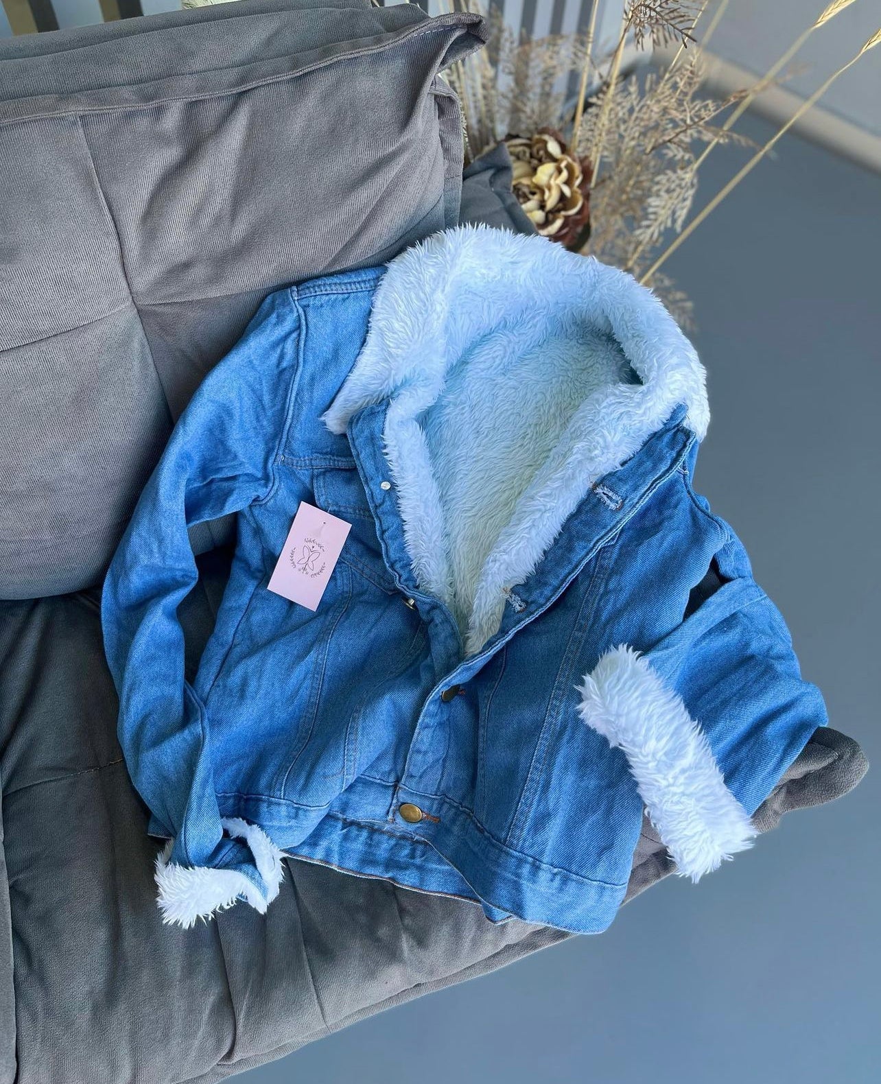 Jaqueta jeans pelúcia